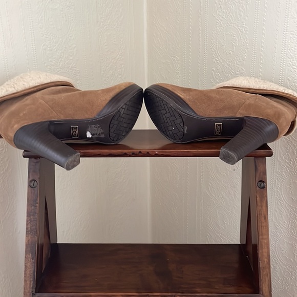 UGG FUR LINED HEEL BOOTIES TAN SIZE 6 - Picture 5 of 14